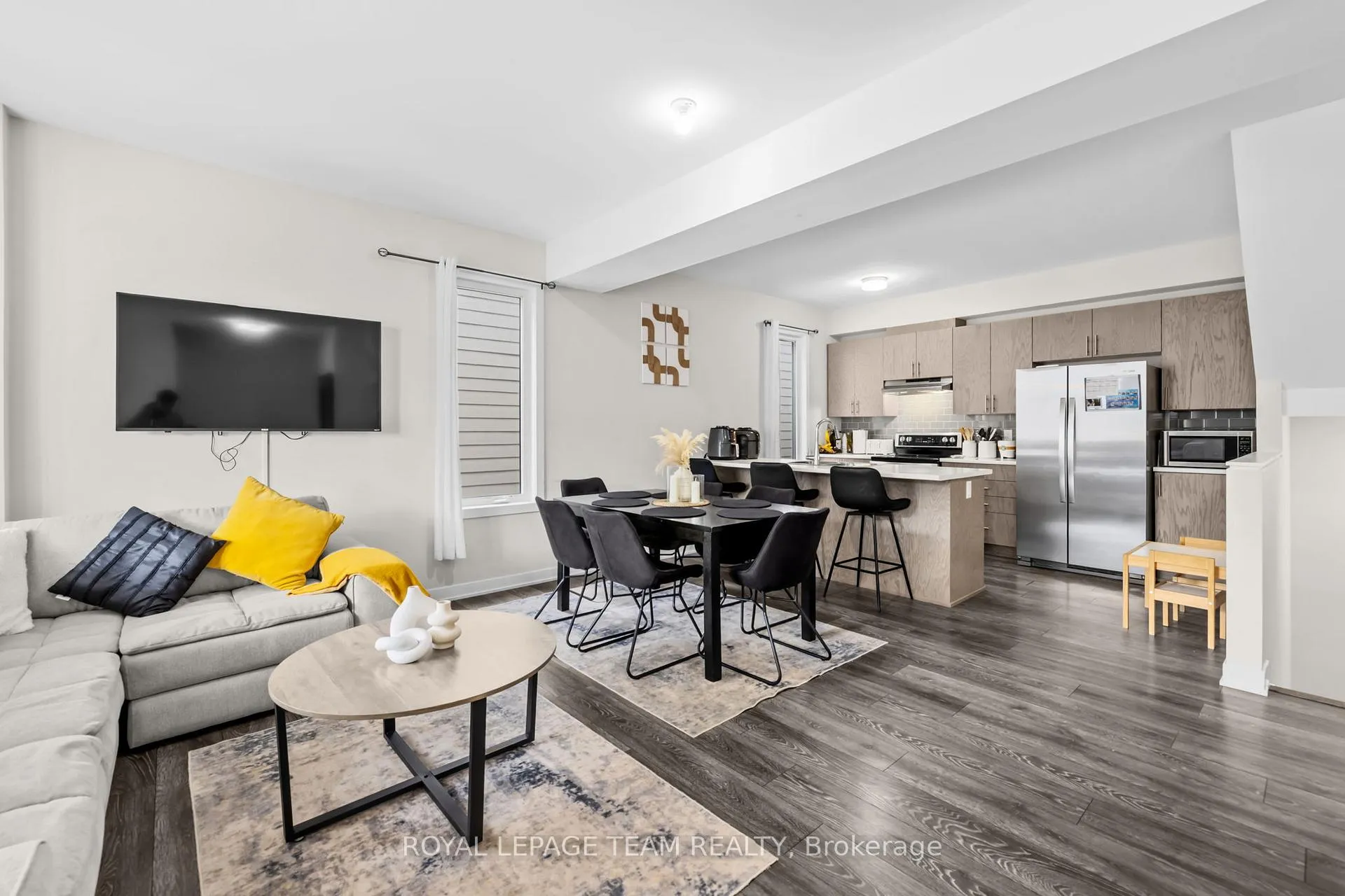 Photo 5 of 233 Speckled Alder Row, Ottawa, Barrhaven - Half Moon Bay — HOMEH
