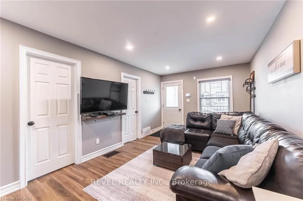 Photo 6 of 140 Royal Avenue, Hamilton, Ainslie Wood — HOMEH