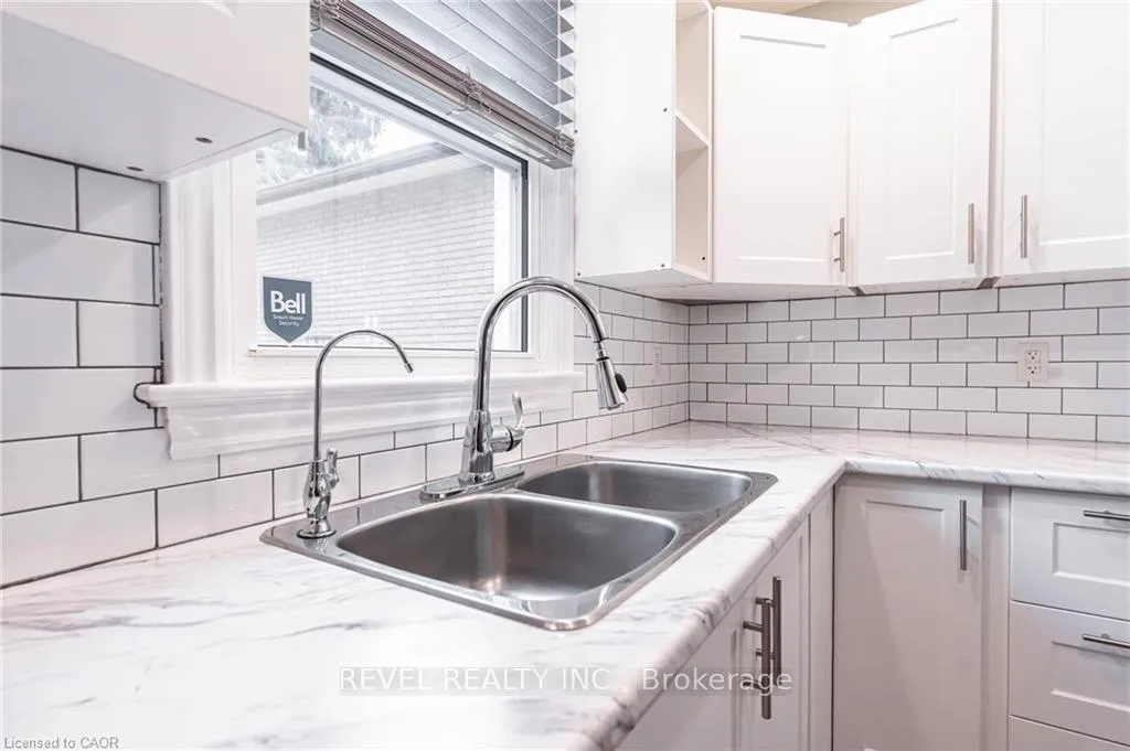 Photo 14 of 140 Royal Avenue, Hamilton, Ainslie Wood — HOMEH