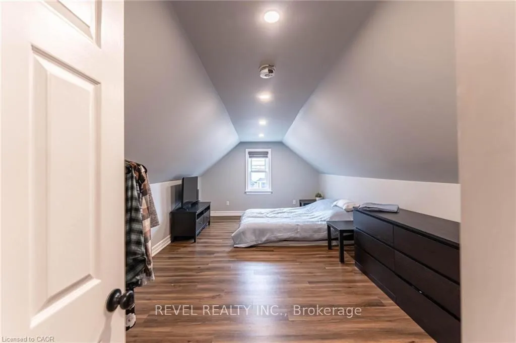 Photo 24 of 140 Royal Avenue, Hamilton, Ainslie Wood — HOMEH