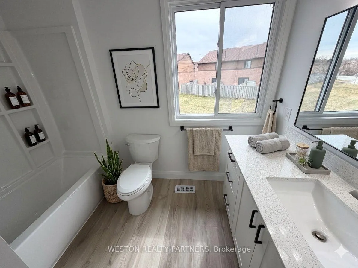 Photo 4 of Unit 37, 3030 Driftwood Drive, Burlington, Brant Hills — HOMEH