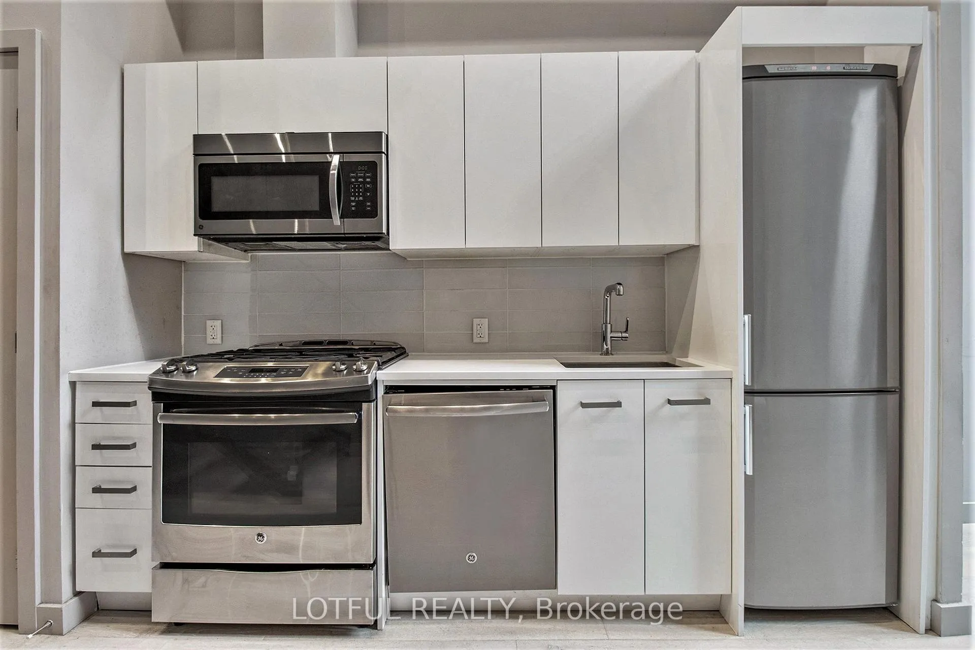 Photo 6 of 334 Gloucester Street, Ottawa, Ottawa Centre — HOMEH