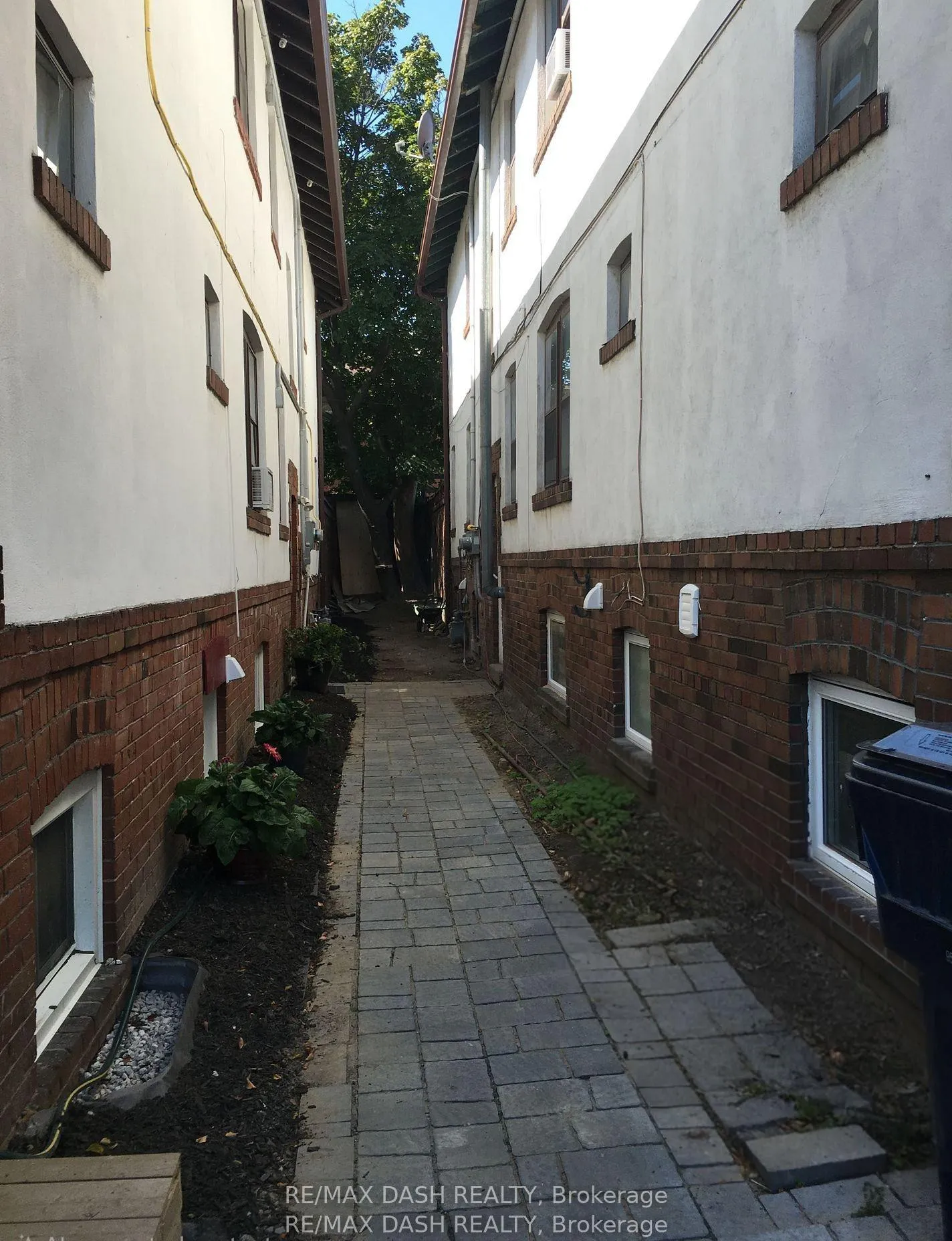 Photo 2 of Unit Bsmnt, 38 Hammersmith Avenue, Toronto, The Beaches — HOMEH