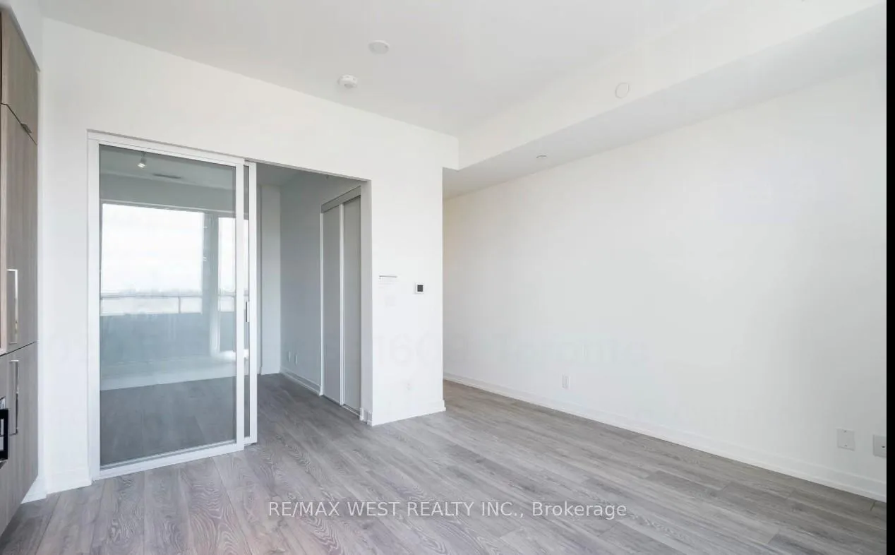 Photo 7 of Unit 1209, 2020 Bathurst Street, Toronto, Humewood-Cedarvale — HOMEH