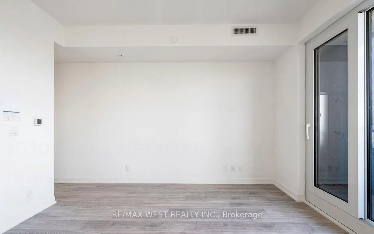 Photo 8 of Unit 1209, 2020 Bathurst Street, Toronto, Humewood-Cedarvale — HOMEH