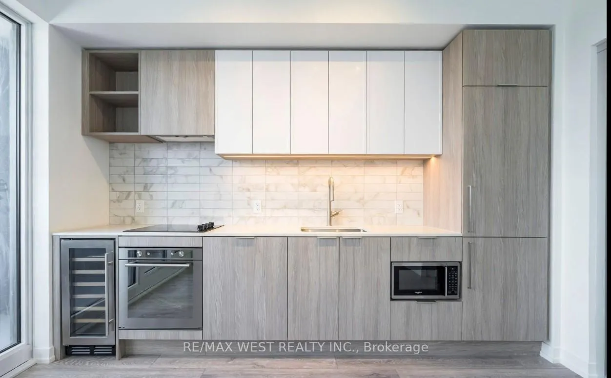 Photo 11 of Unit 1209, 2020 Bathurst Street, Toronto, Humewood-Cedarvale — HOMEH
