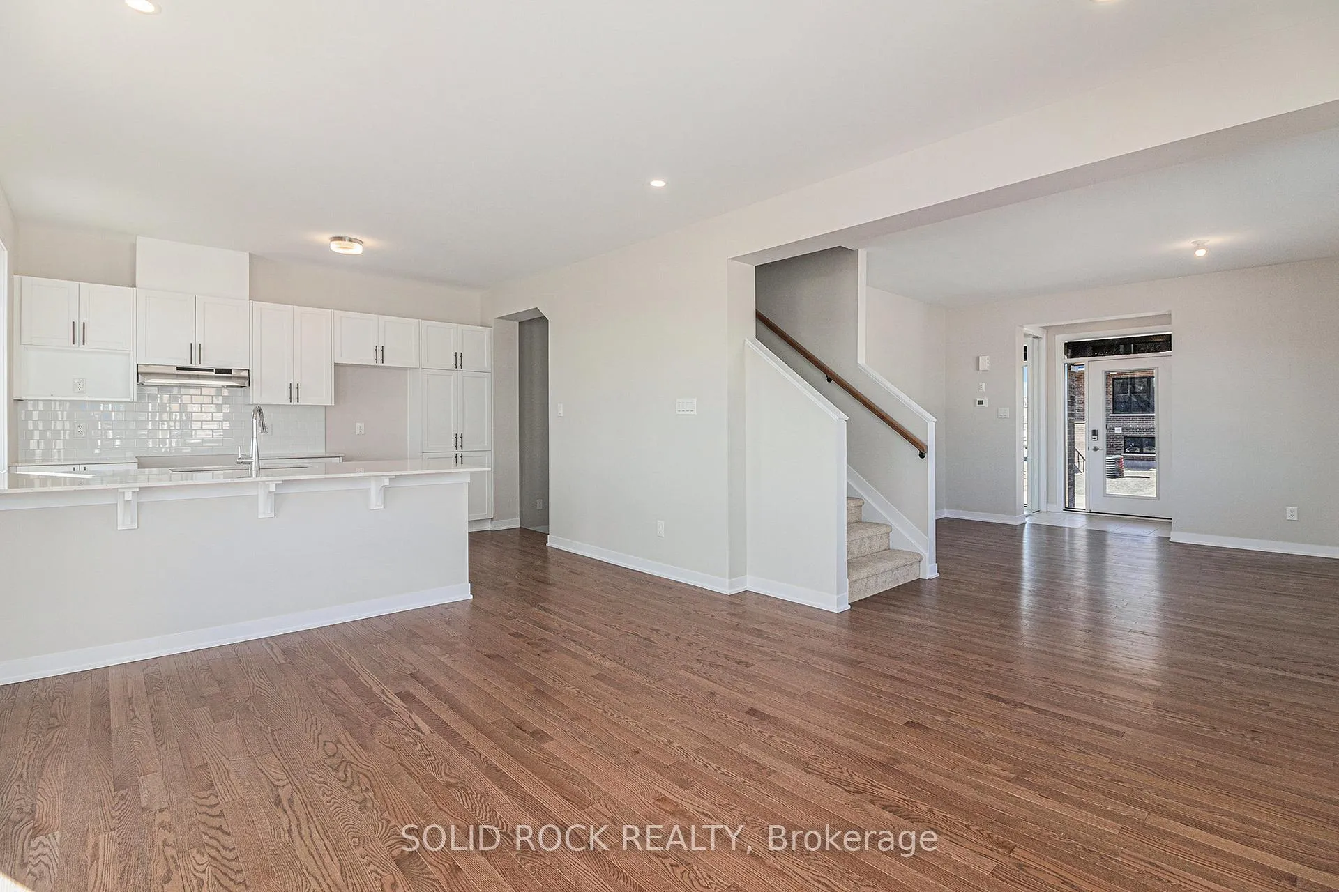 Photo 6 of 208 Beebalm Crescent, Ottawa, Barrhaven - Half Moon Bay — HOMEH
