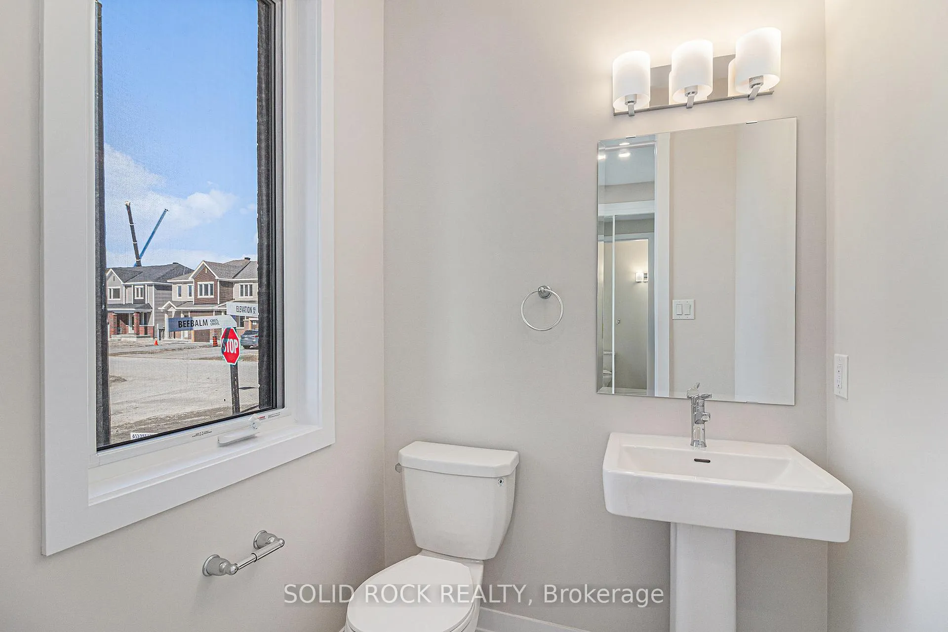 Photo 10 of 208 Beebalm Crescent, Ottawa, Barrhaven - Half Moon Bay — HOMEH