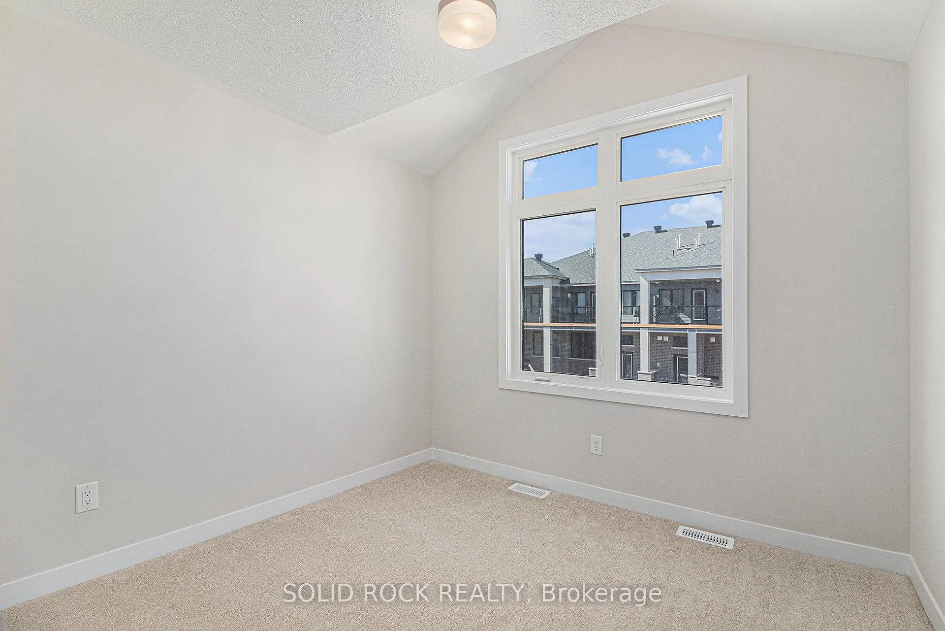 Photo 17 of 208 Beebalm Crescent, Ottawa, Barrhaven - Half Moon Bay — HOMEH