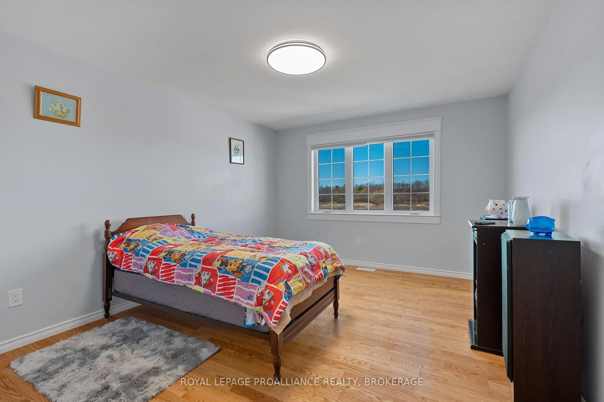 Photo 11 of 103 Hineman Street, Kingston, City North of 401 — HOMEH