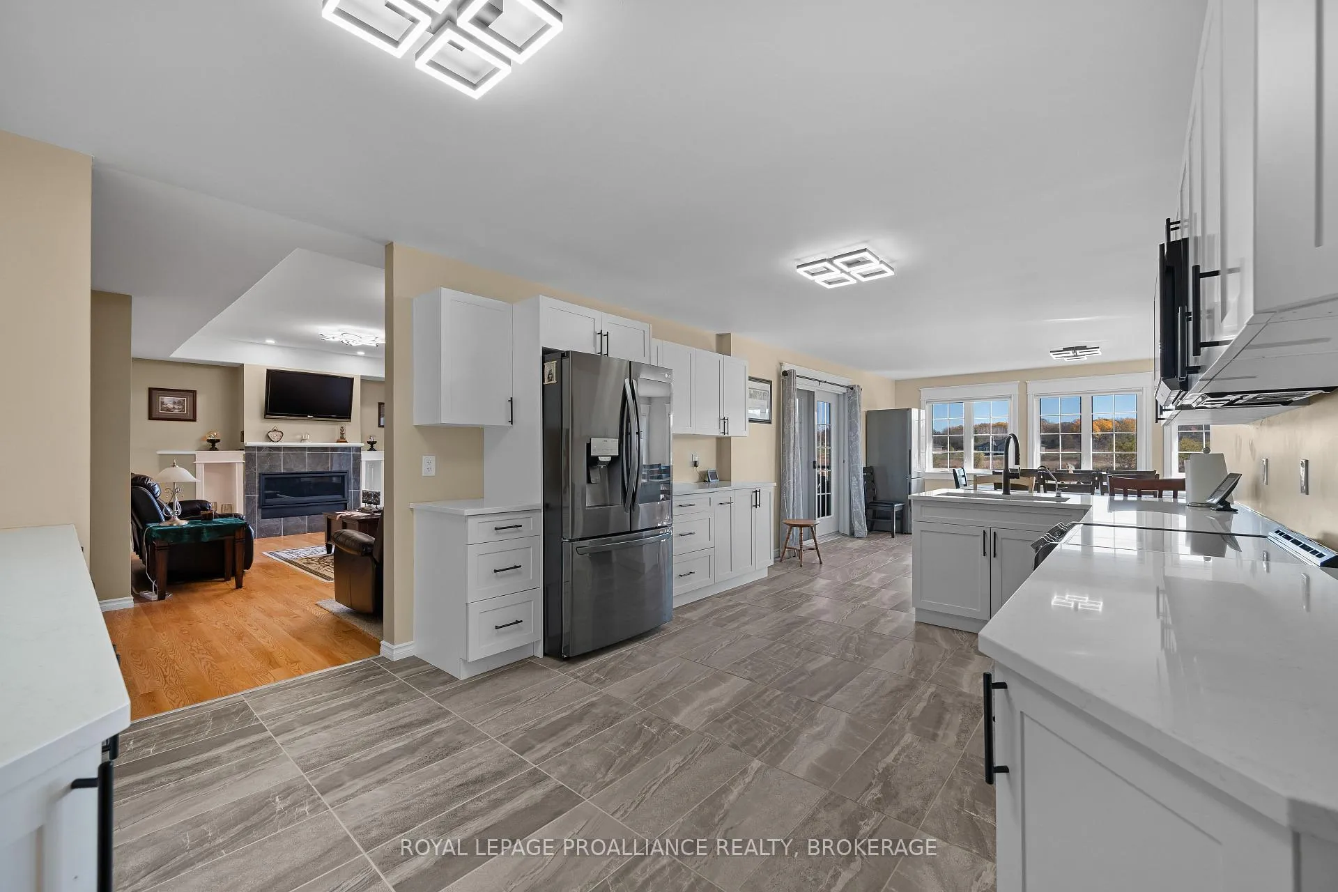 Photo 21 of 103 Hineman Street, Kingston, City North of 401 — HOMEH