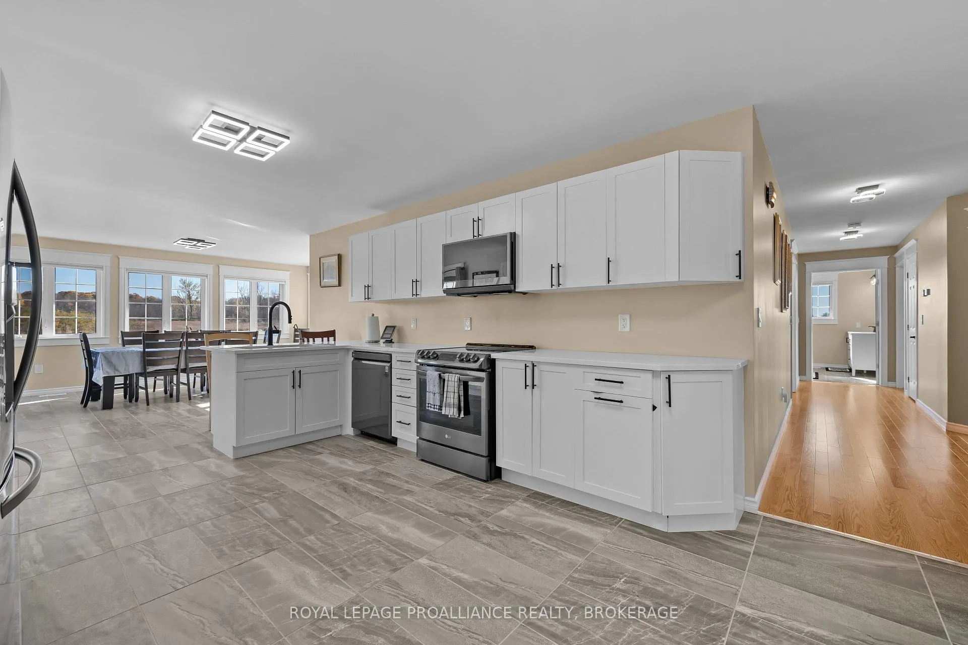 Photo 22 of 103 Hineman Street, Kingston, City North of 401 — HOMEH