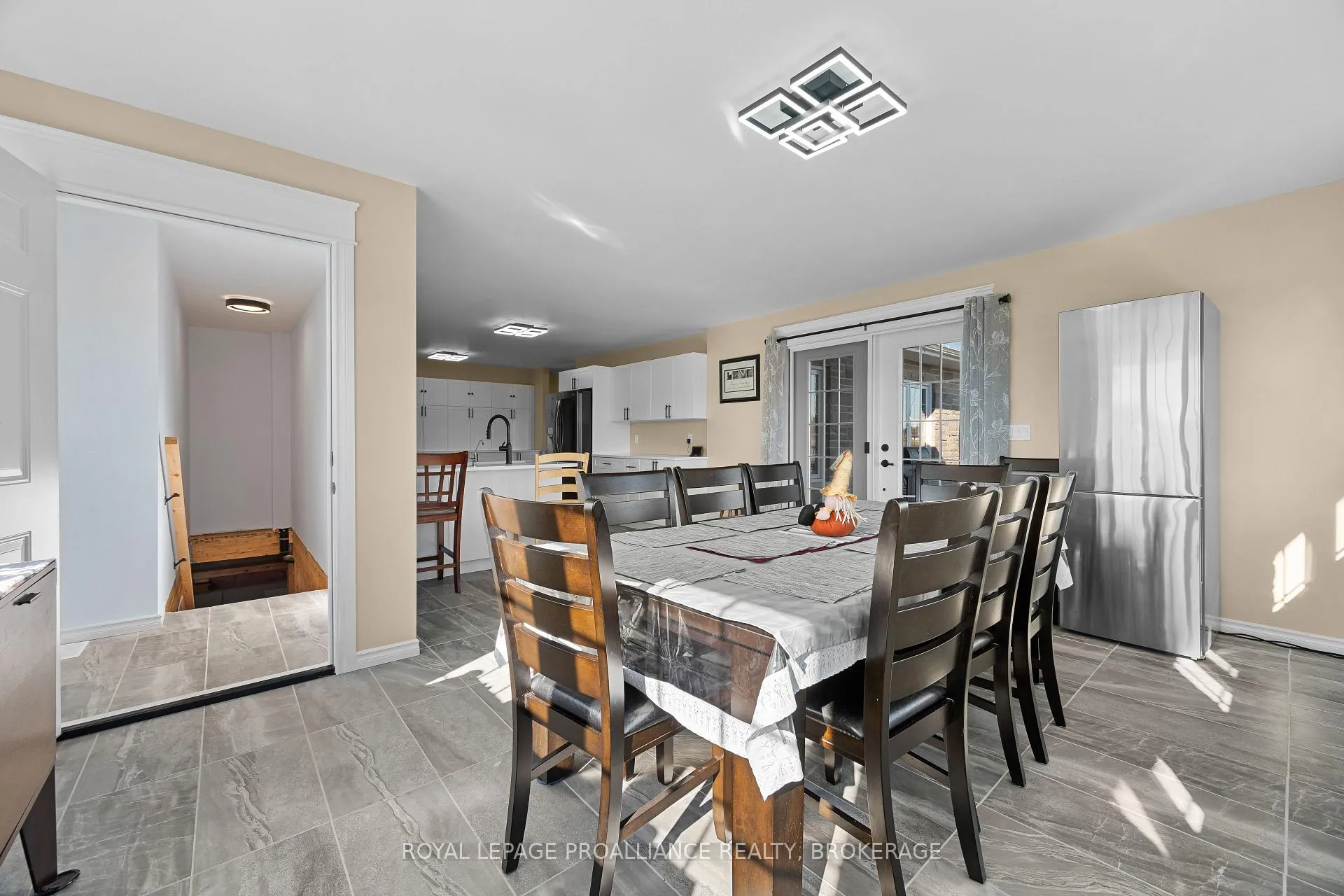 Photo 27 of 103 Hineman Street, Kingston, City North of 401 — HOMEH