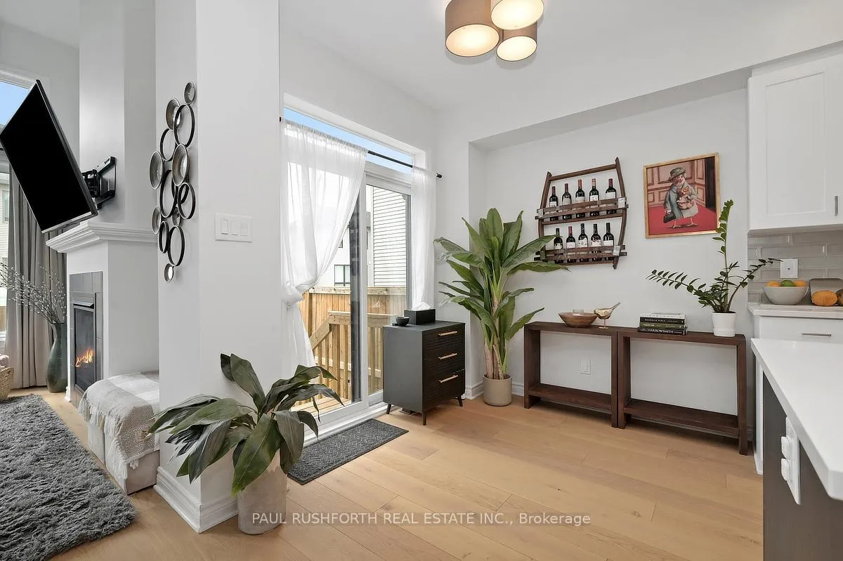 Photo 13 of 804 Chipping Circle, Ottawa, Riverside South/Gloucester Glen — HOMEH