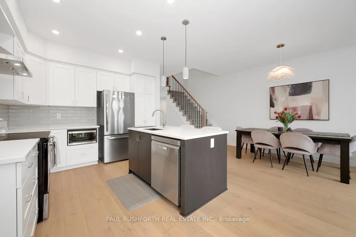 Photo 14 of 804 Chipping Circle, Ottawa, Riverside South/Gloucester Glen — HOMEH