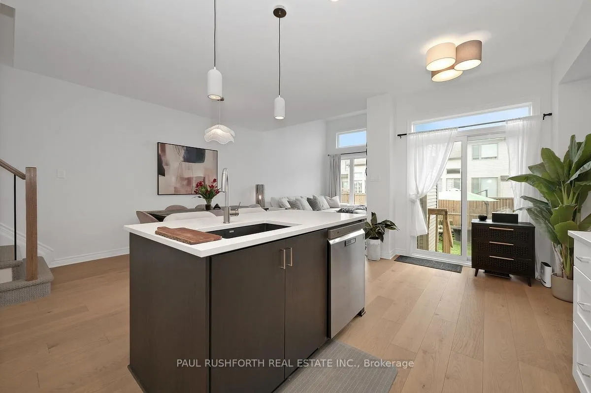 Photo 15 of 804 Chipping Circle, Ottawa, Riverside South/Gloucester Glen — HOMEH