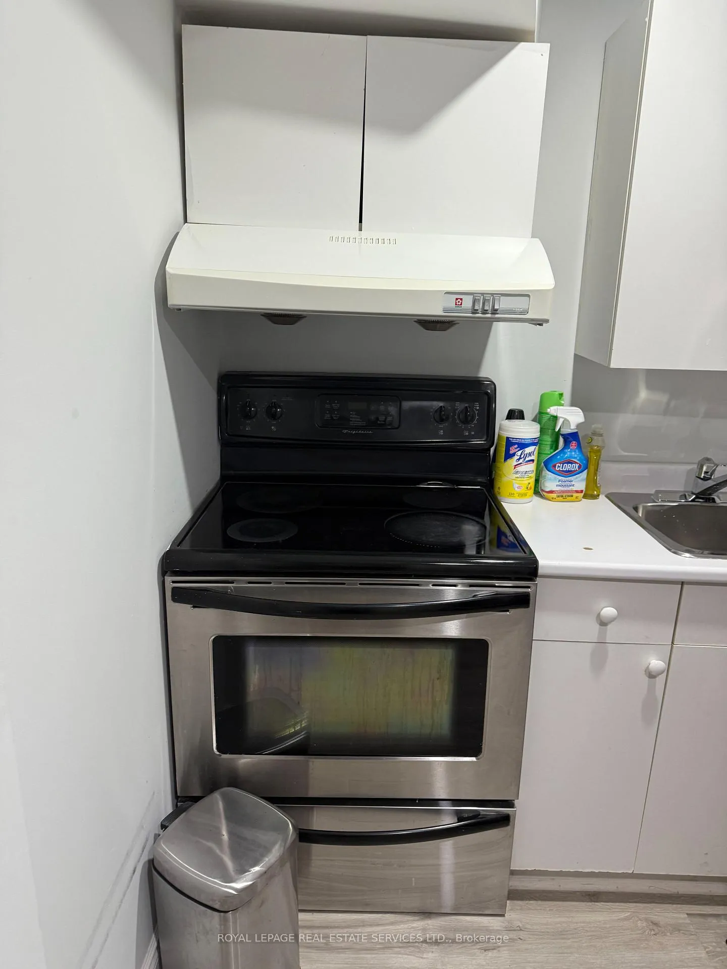 Photo 12 of Unit Bsmt, 858 Khan Crescent, Mississauga, East Credit — HOMEH