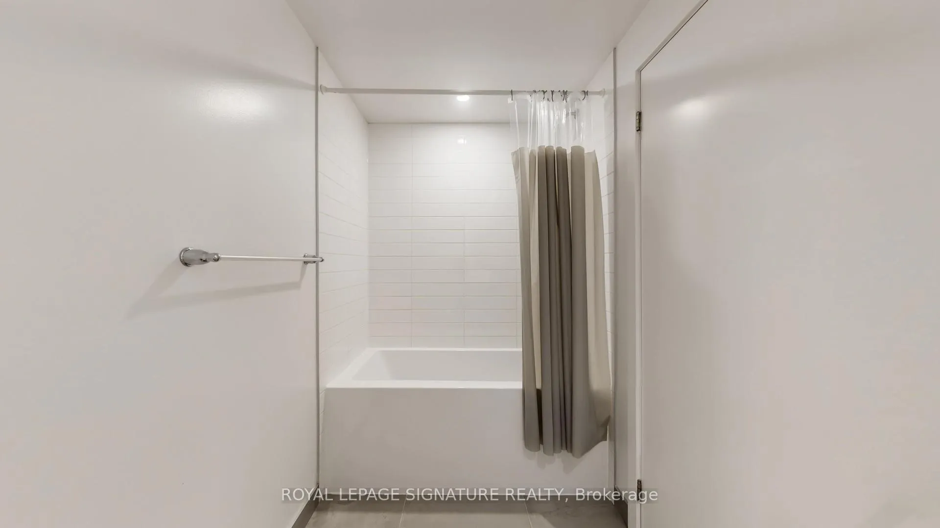 Photo 17 of Unit 633, 150 Logan Avenue, Toronto, South Riverdale — HOMEH