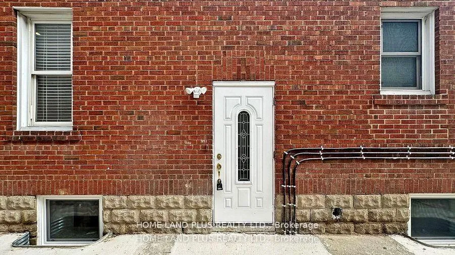 Photo 13 of Unit Unit 1, 919 Avenue Road, Toronto, Yonge-Eglinton — HOMEH
