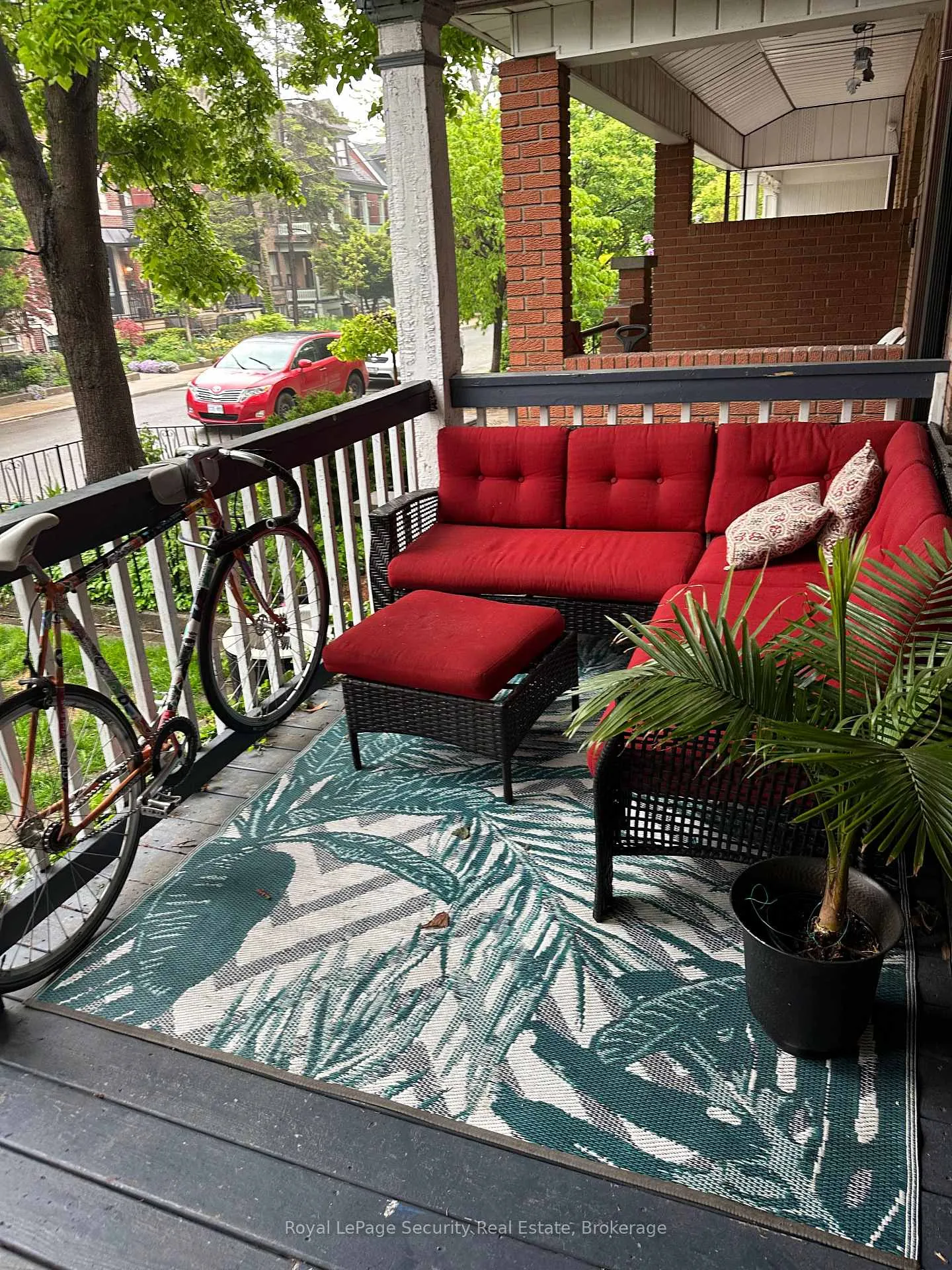Photo 2 of Unit 2nd & 3rd Floor, 380 Crawford Street, Toronto, Trinity-Bellwoods — HOMEH