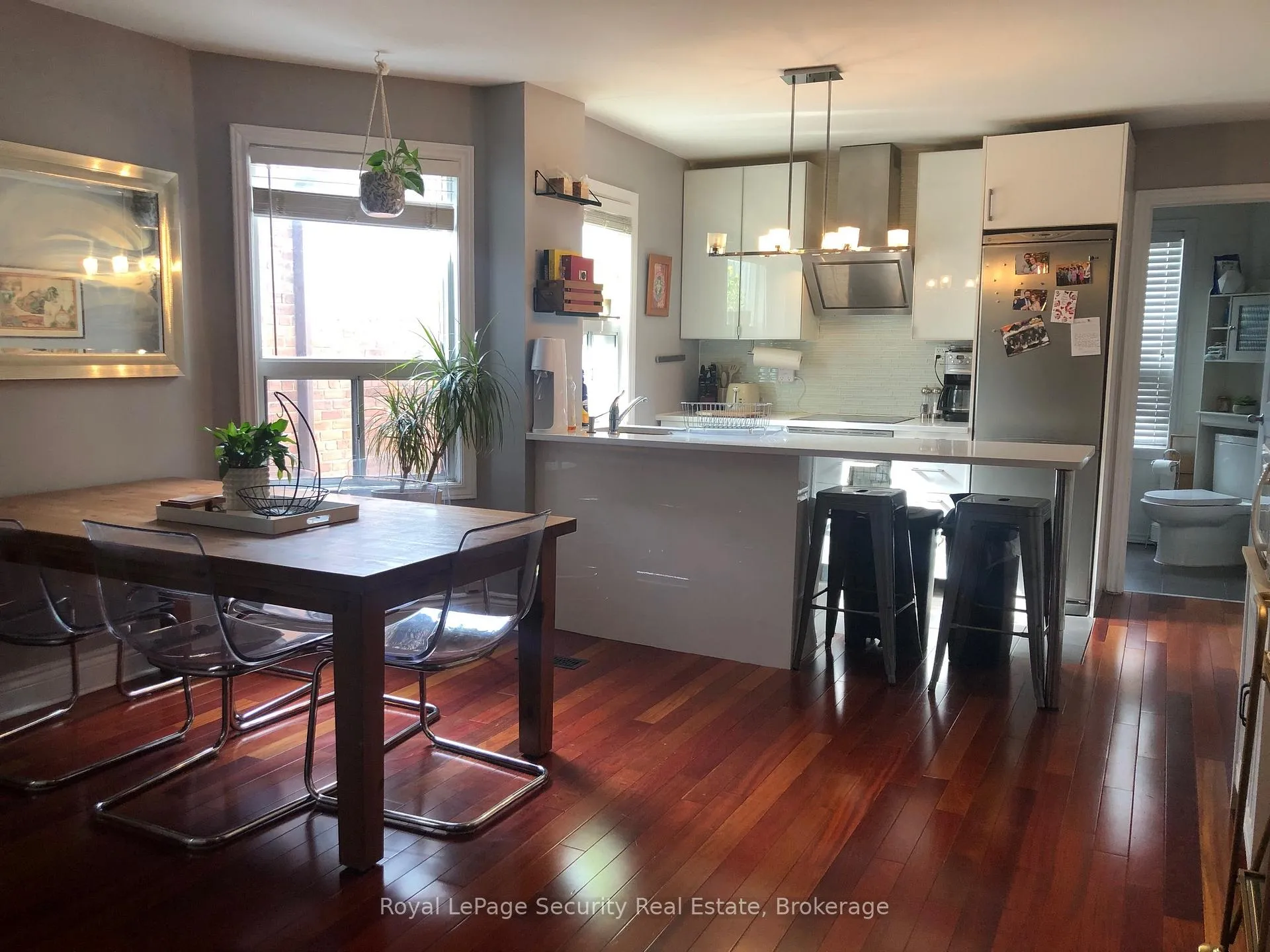 Photo 5 of Unit 2nd & 3rd Floor, 380 Crawford Street, Toronto, Trinity-Bellwoods — HOMEH