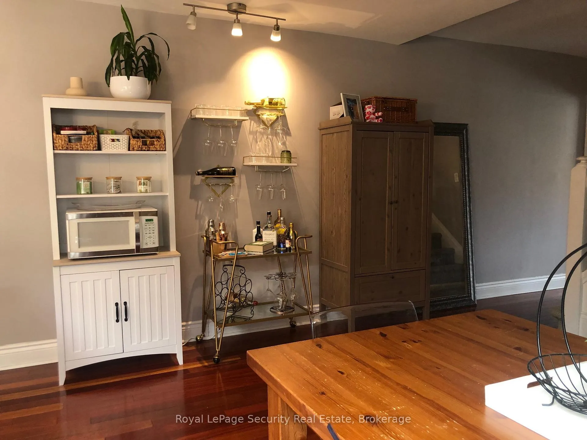 Photo 9 of Unit 2nd & 3rd Floor, 380 Crawford Street, Toronto, Trinity-Bellwoods — HOMEH