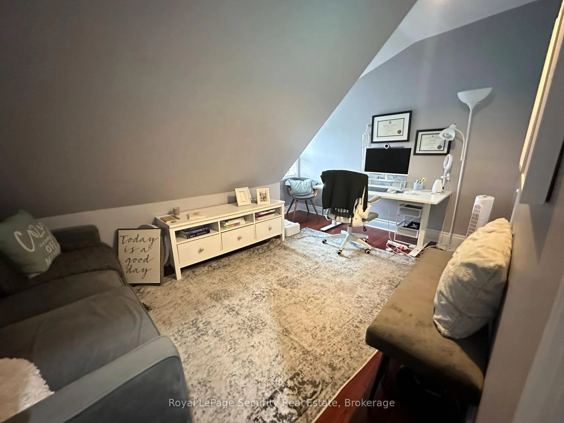 Photo 13 of Unit 2nd & 3rd Floor, 380 Crawford Street, Toronto, Trinity-Bellwoods — HOMEH