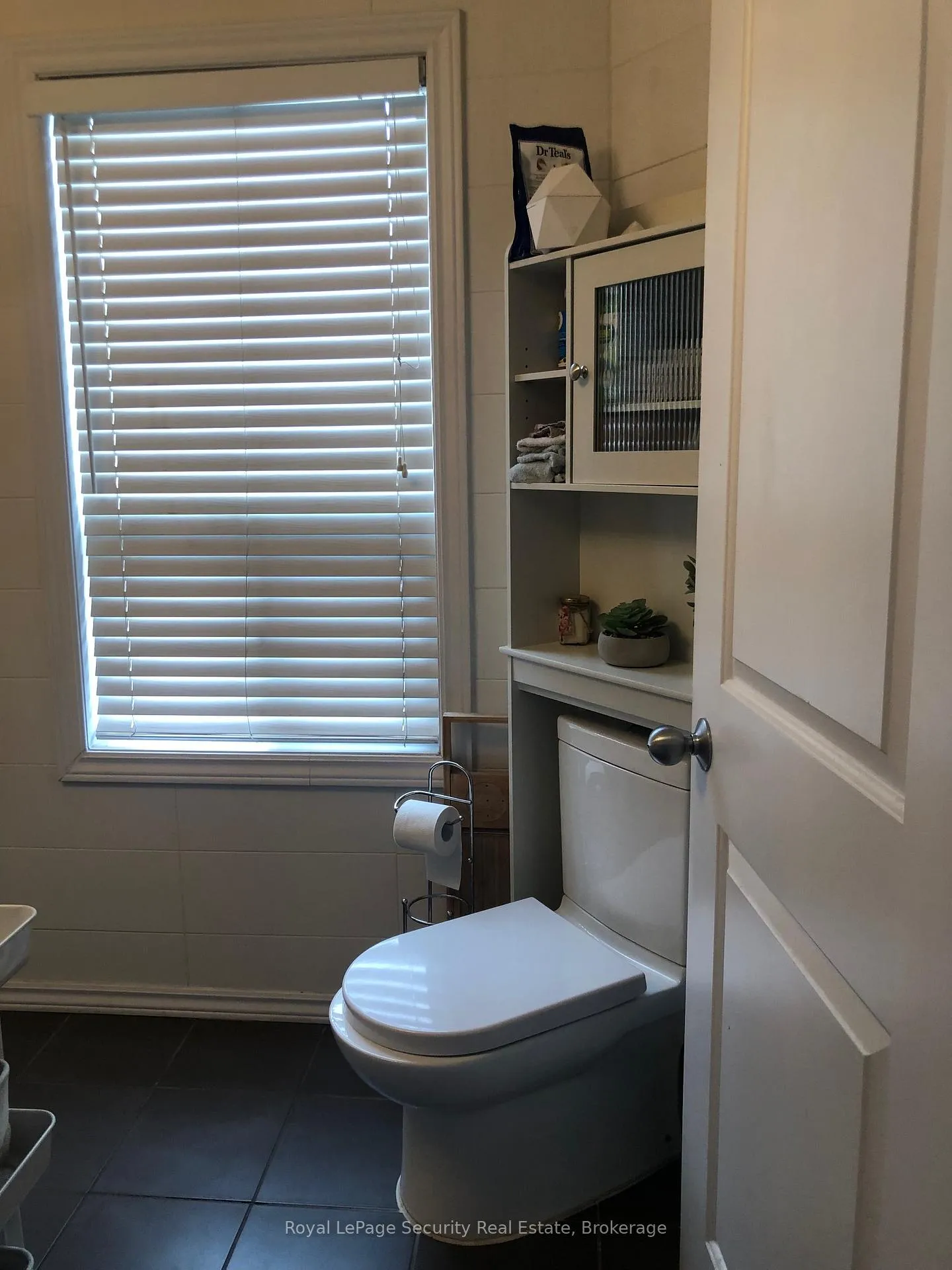Photo 15 of Unit 2nd & 3rd Floor, 380 Crawford Street, Toronto, Trinity-Bellwoods — HOMEH