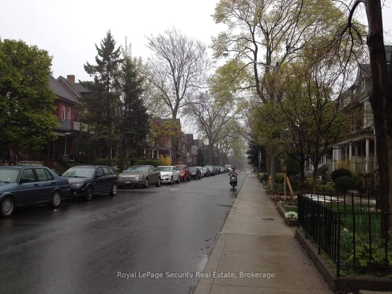 Photo 19 of Unit 2nd & 3rd Floor, 380 Crawford Street, Toronto, Trinity-Bellwoods — HOMEH