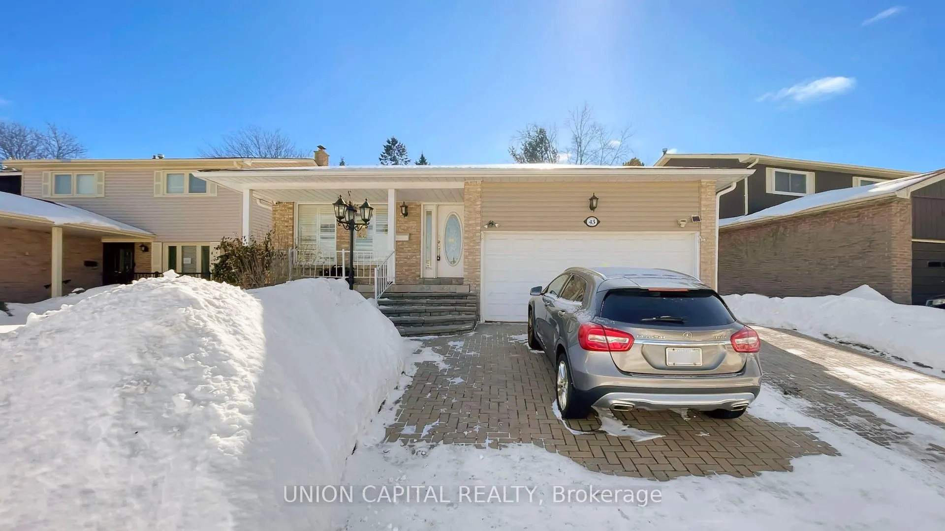 Photo 3 of 43 Fireside Drive, Scarborough, Rouge — HOMEH