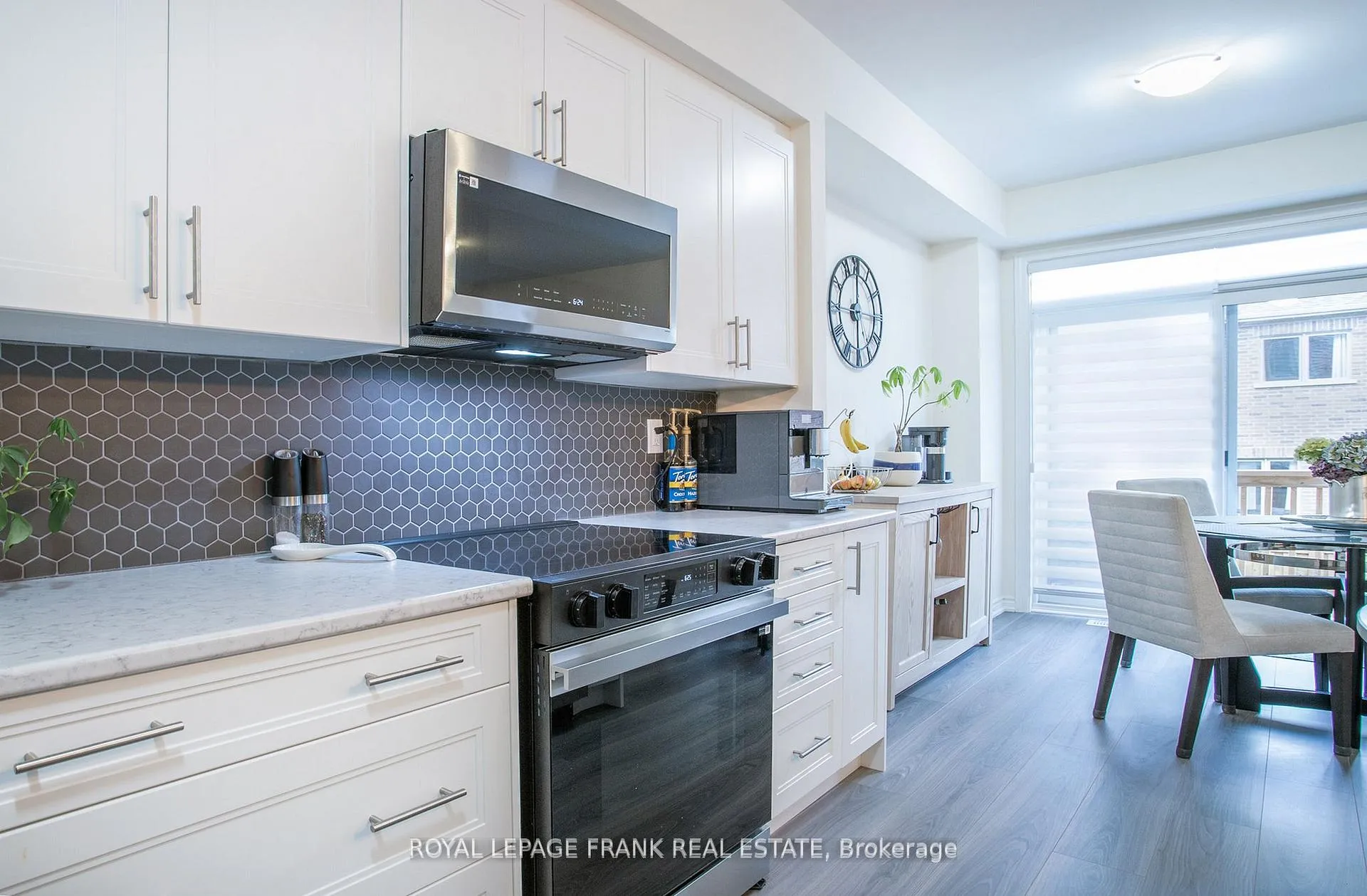 Photo 16 of 89 North Garden Boulevard, Scugog, Port Perry — HOMEH