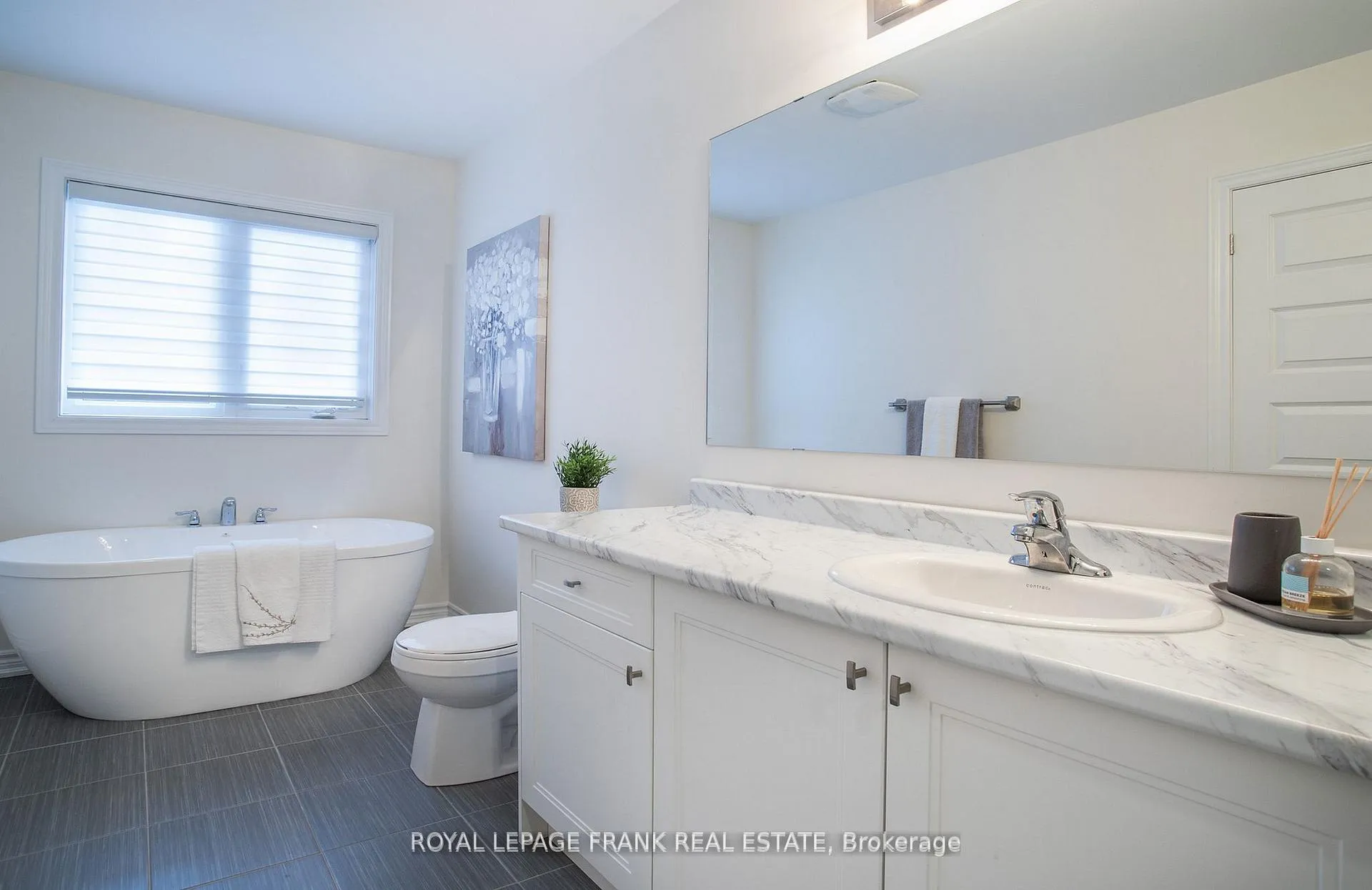 Photo 25 of 89 North Garden Boulevard, Scugog, Port Perry — HOMEH