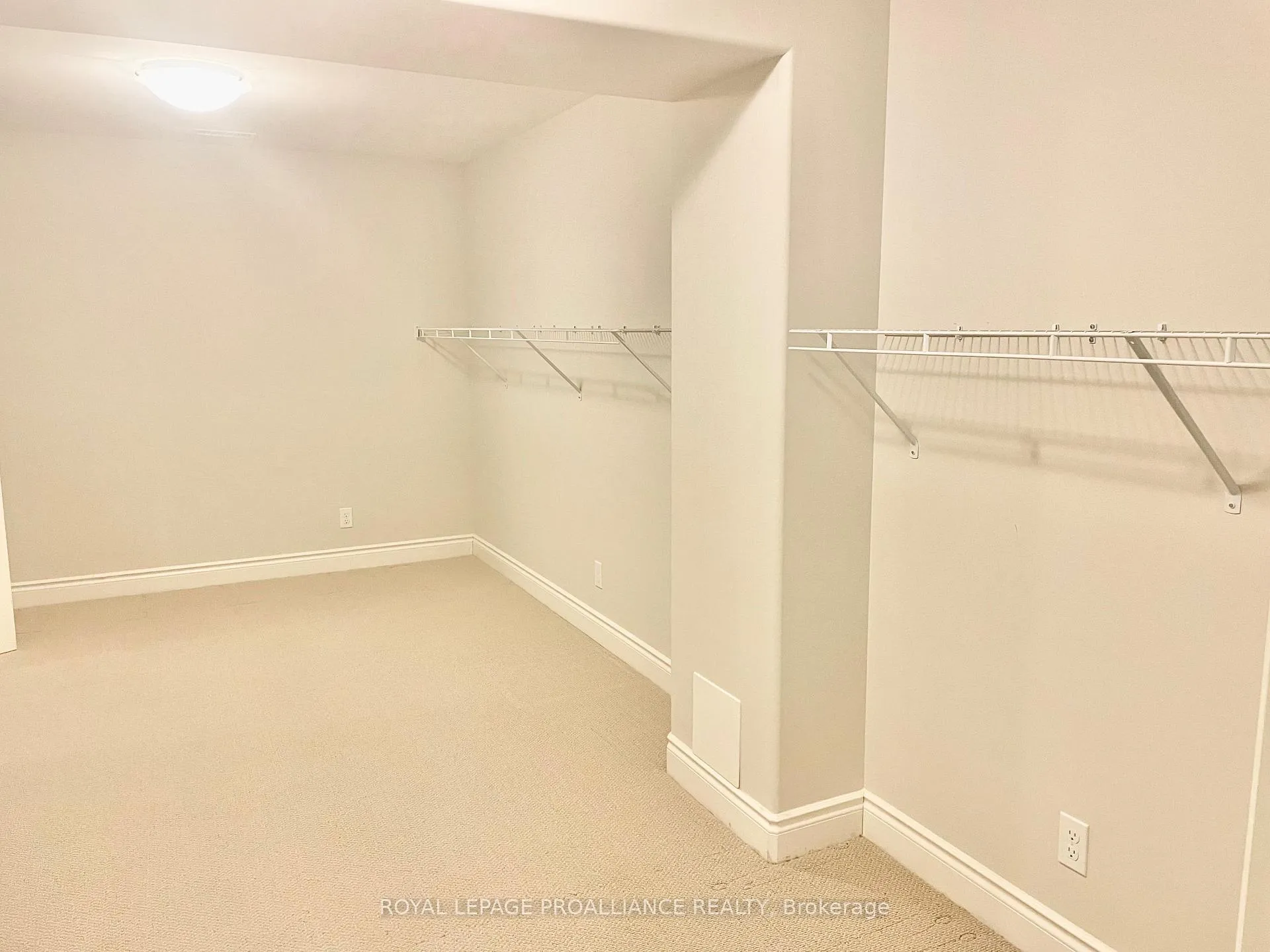 Photo 6 of 21 Stonecrest Boulevard, Quinte West, Sidney Ward — HOMEH