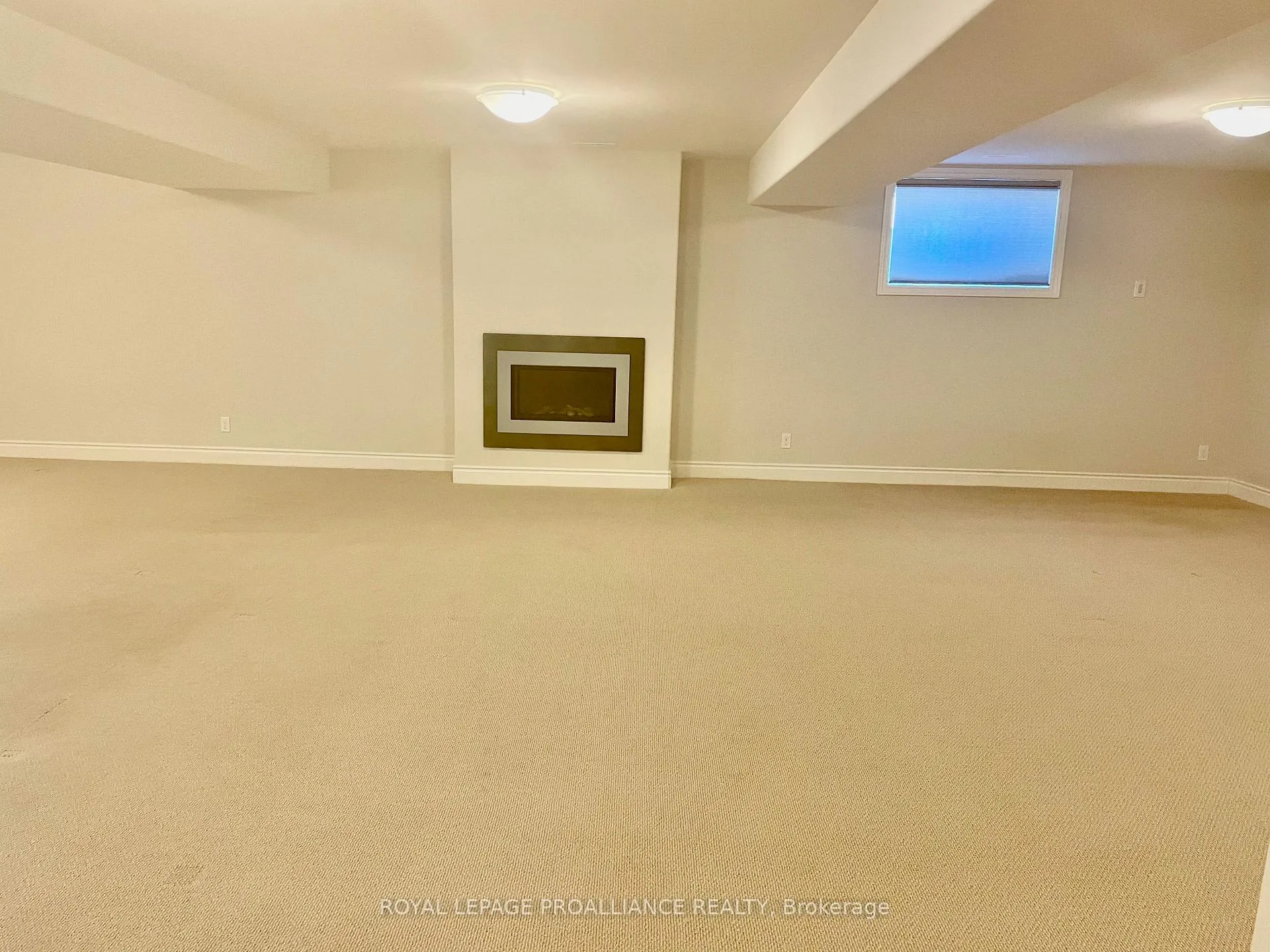 Photo 7 of 21 Stonecrest Boulevard, Quinte West, Sidney Ward — HOMEH