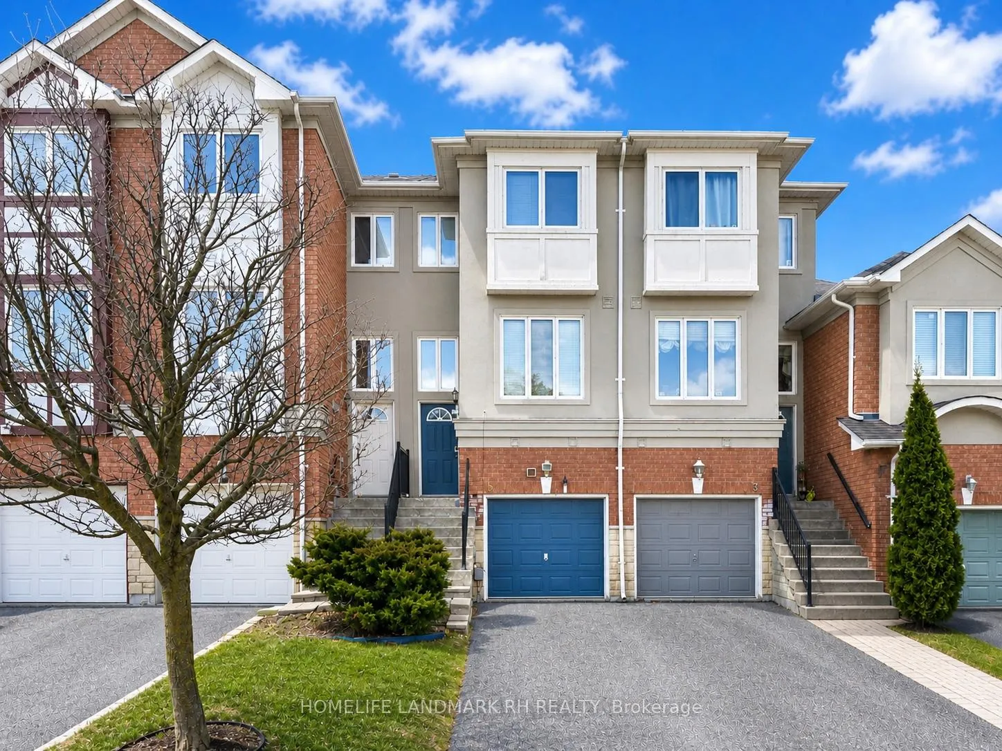 Photo 1 of 5 Coburg Crescent, Richmond Hill, Langstaff — HOMEH