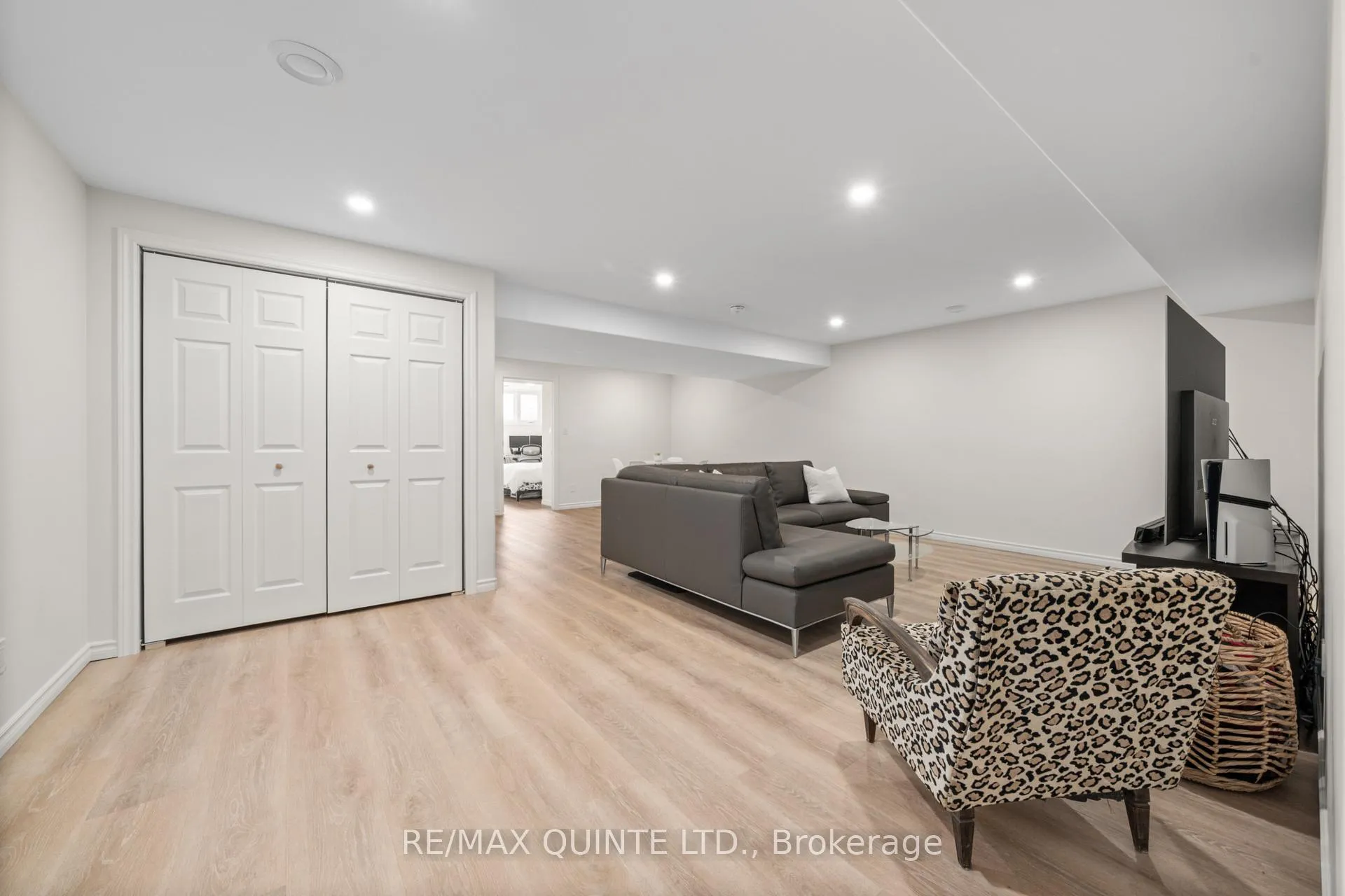 Photo 31 of 63 Athabaska Drive, Belleville, Thurlow Ward — HOMEH