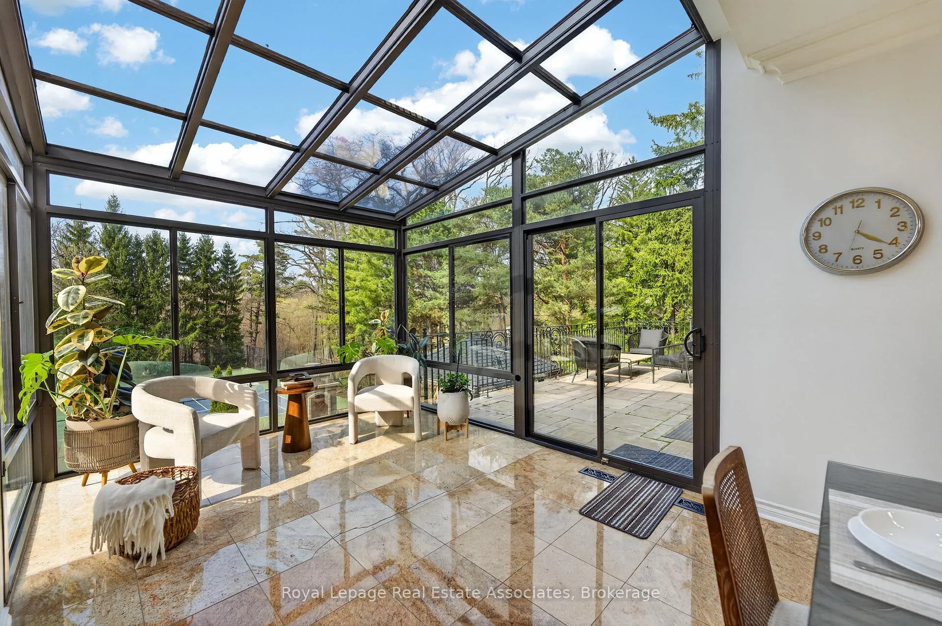 Photo 14 of 12 Westmount Park Road, Etobicoke, Humber Heights — HOMEH