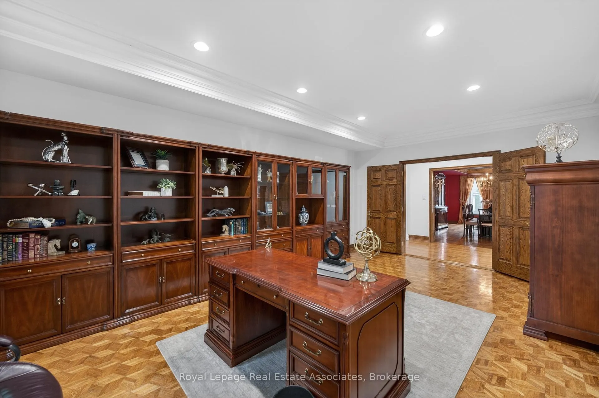 Photo 18 of 12 Westmount Park Road, Etobicoke, Humber Heights — HOMEH