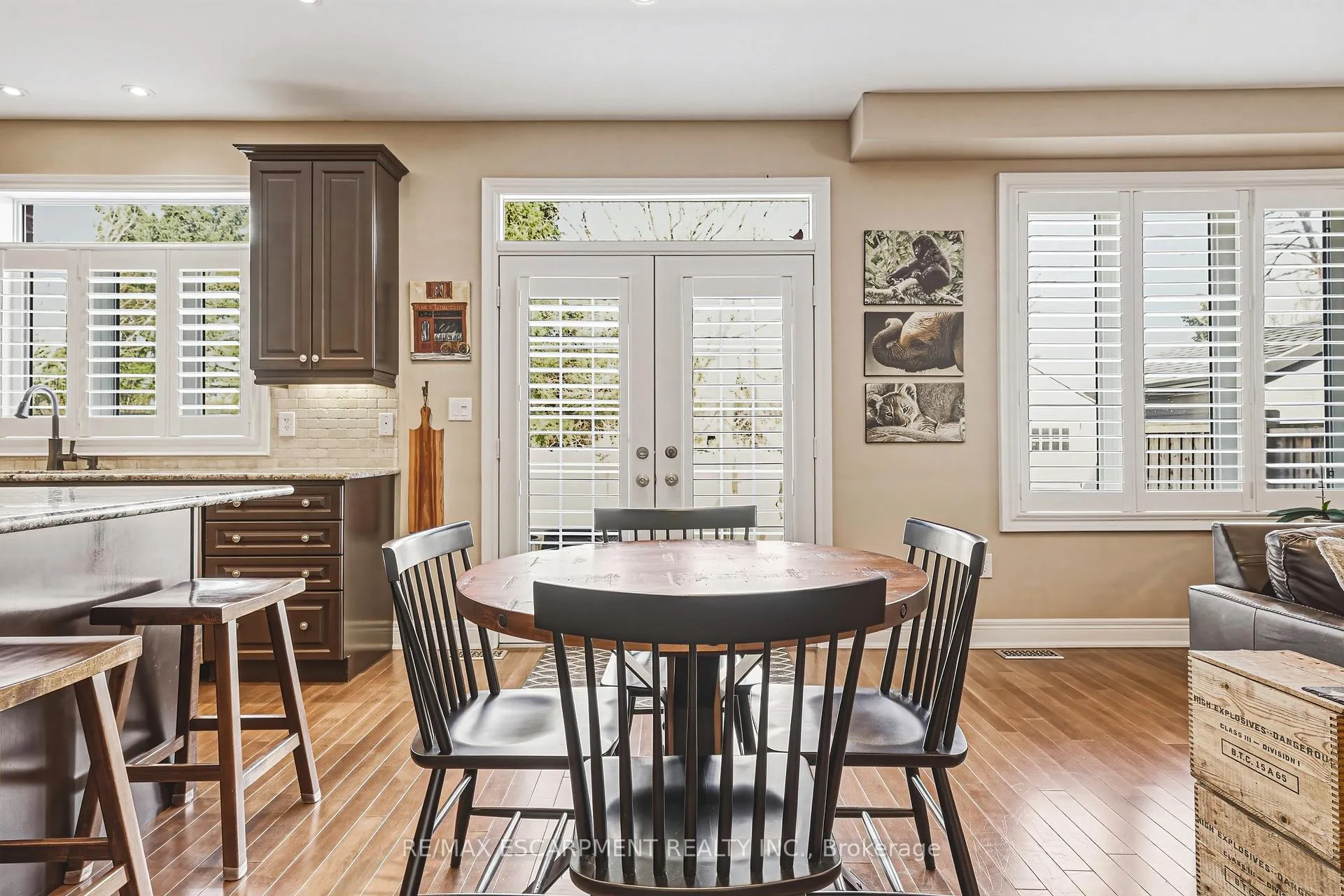 Photo 7 of 405 Valridge Drive, Hamilton, Ancaster — HOMEH