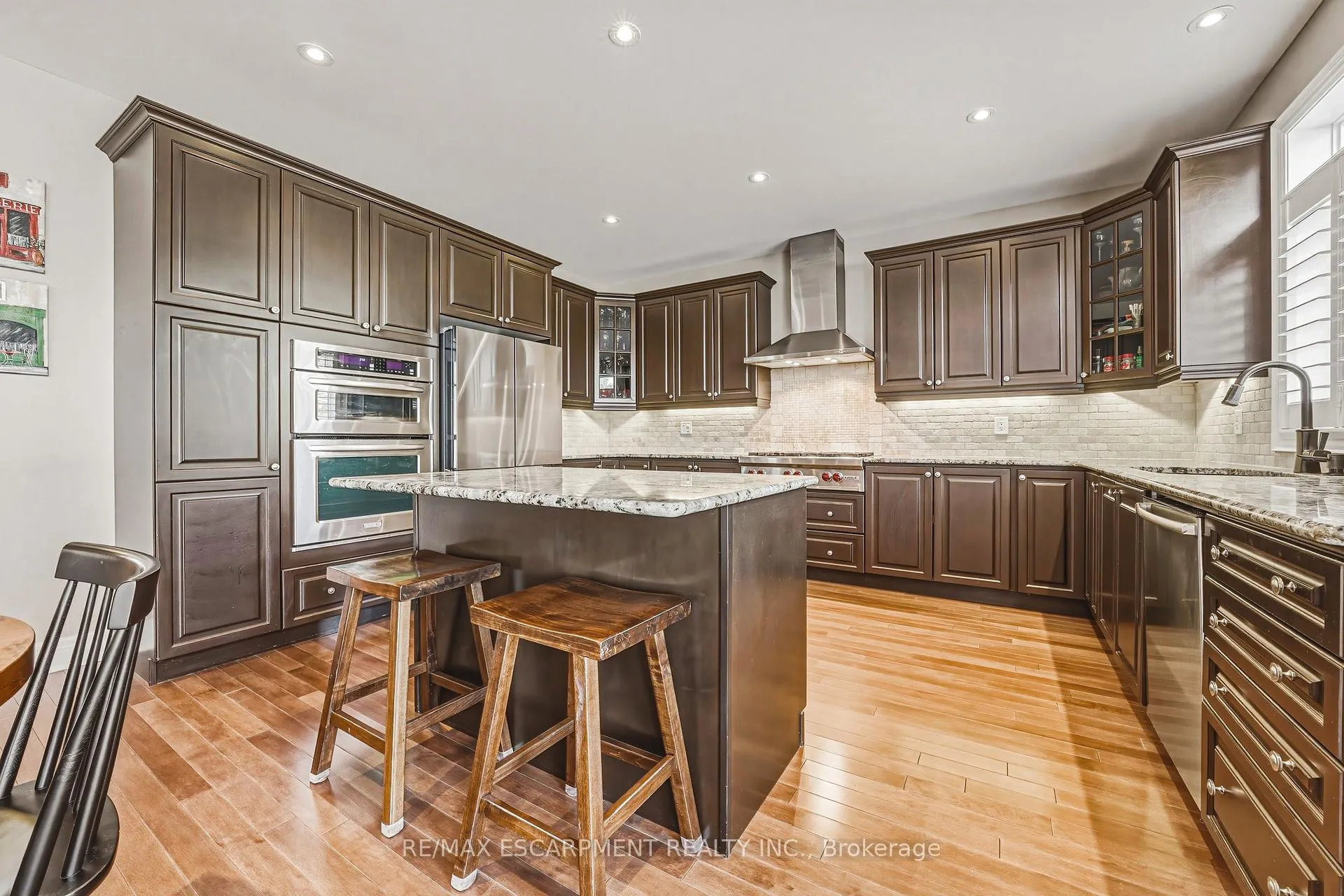 Photo 12 of 405 Valridge Drive, Hamilton, Ancaster — HOMEH