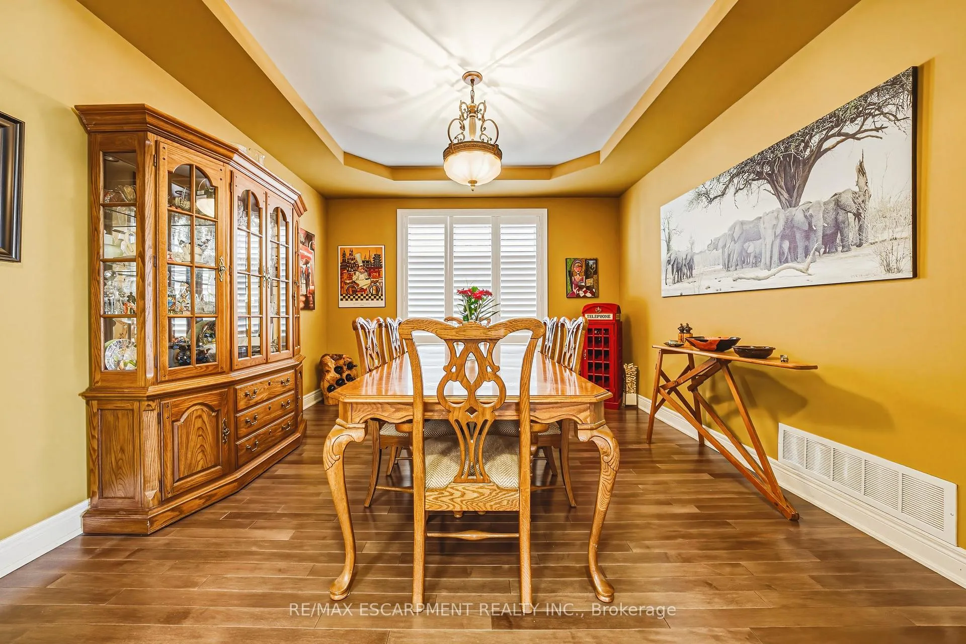 Photo 14 of 405 Valridge Drive, Hamilton, Ancaster — HOMEH