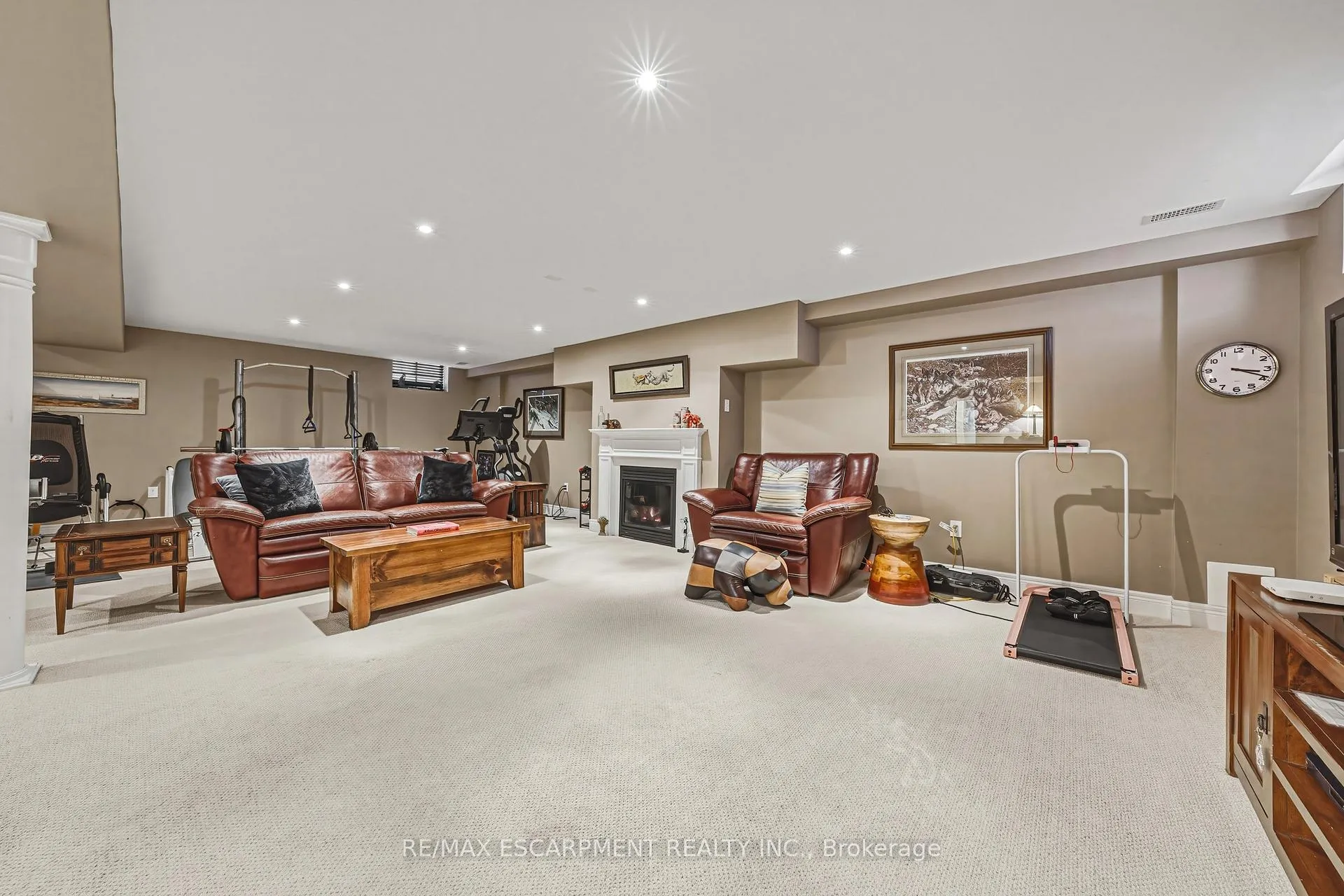 Photo 41 of 405 Valridge Drive, Hamilton, Ancaster — HOMEH