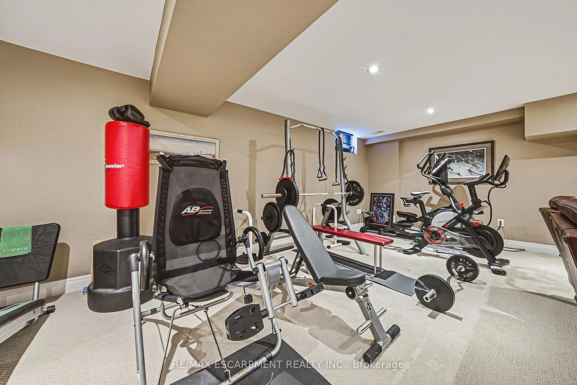 Photo 43 of 405 Valridge Drive, Hamilton, Ancaster — HOMEH