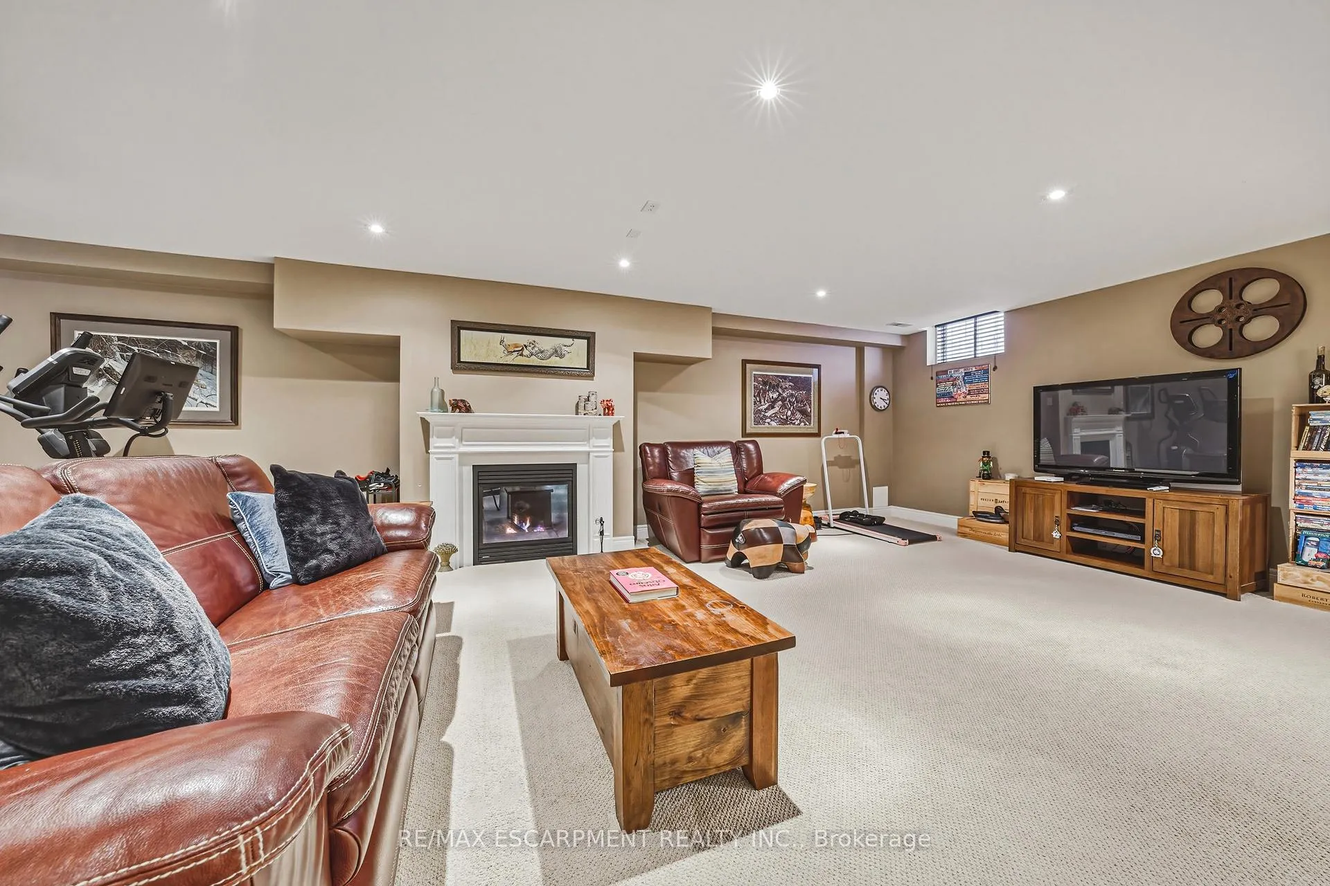 Photo 44 of 405 Valridge Drive, Hamilton, Ancaster — HOMEH