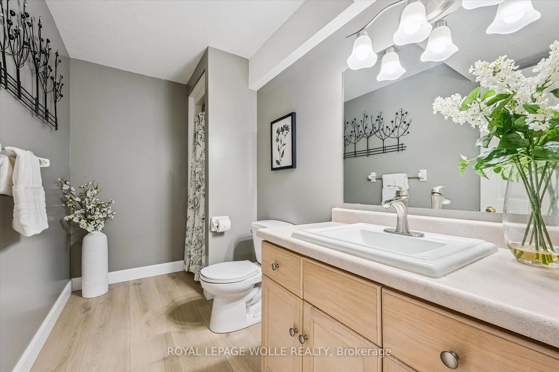 Photo 20 of 33 Kingfisher Drive, Woolwich — HOMEH