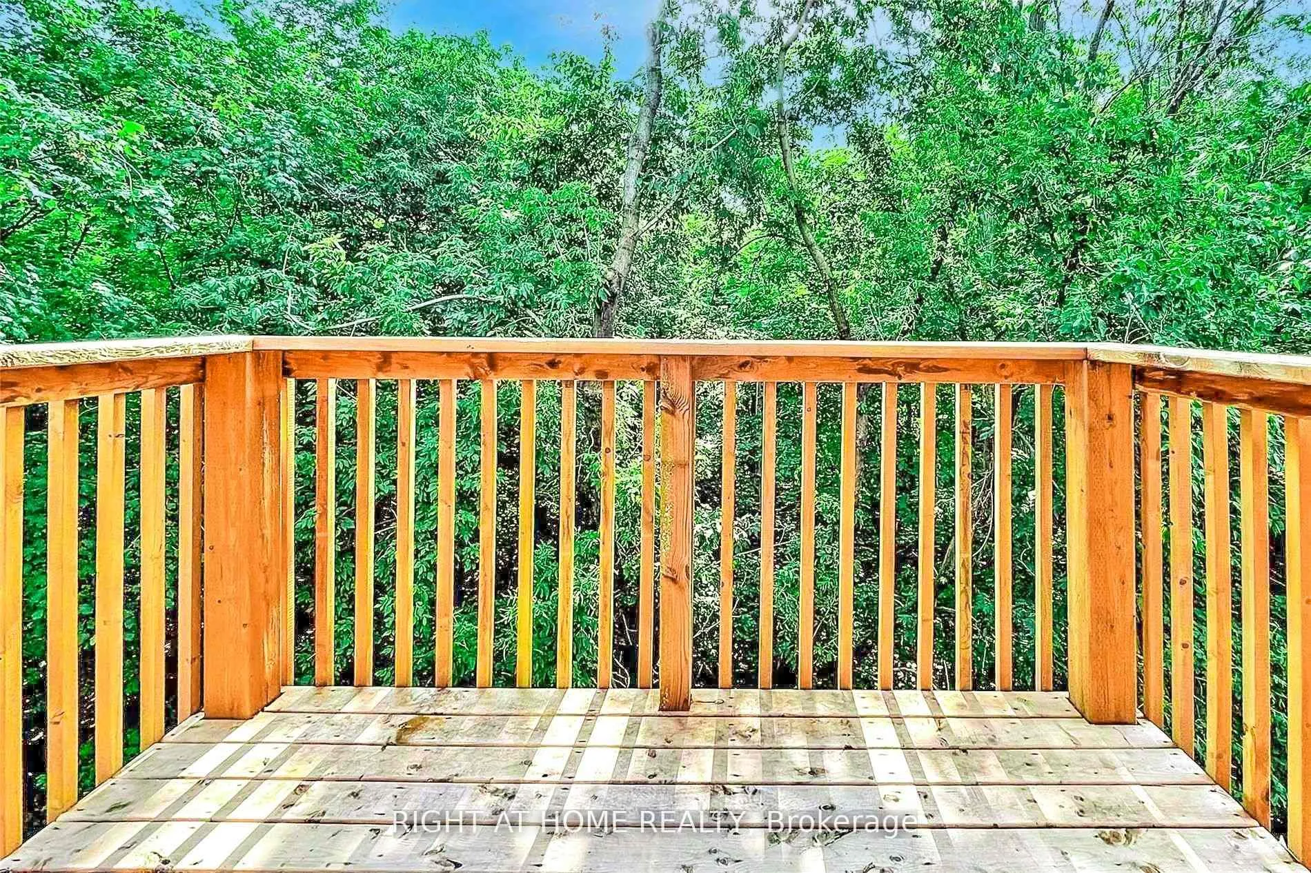 Photo 6 of Unit 3, 20 Evergreen Court, Barrie, Ardagh — HOMEH