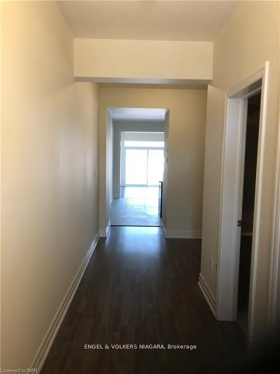 Photo 2 of 4419 Shuttleworth Drive, Niagara Falls, Lyons Creek — HOMEH