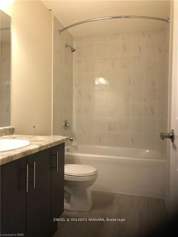 Photo 4 of 4419 Shuttleworth Drive, Niagara Falls, Lyons Creek — HOMEH