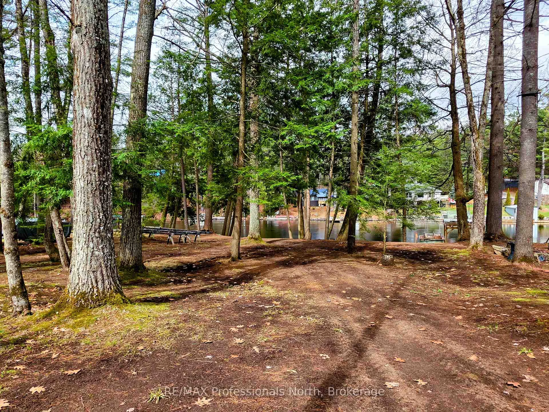 Photo 3 of 1701 Mission Drive, Minden Hills, Lutterworth — HOMEH