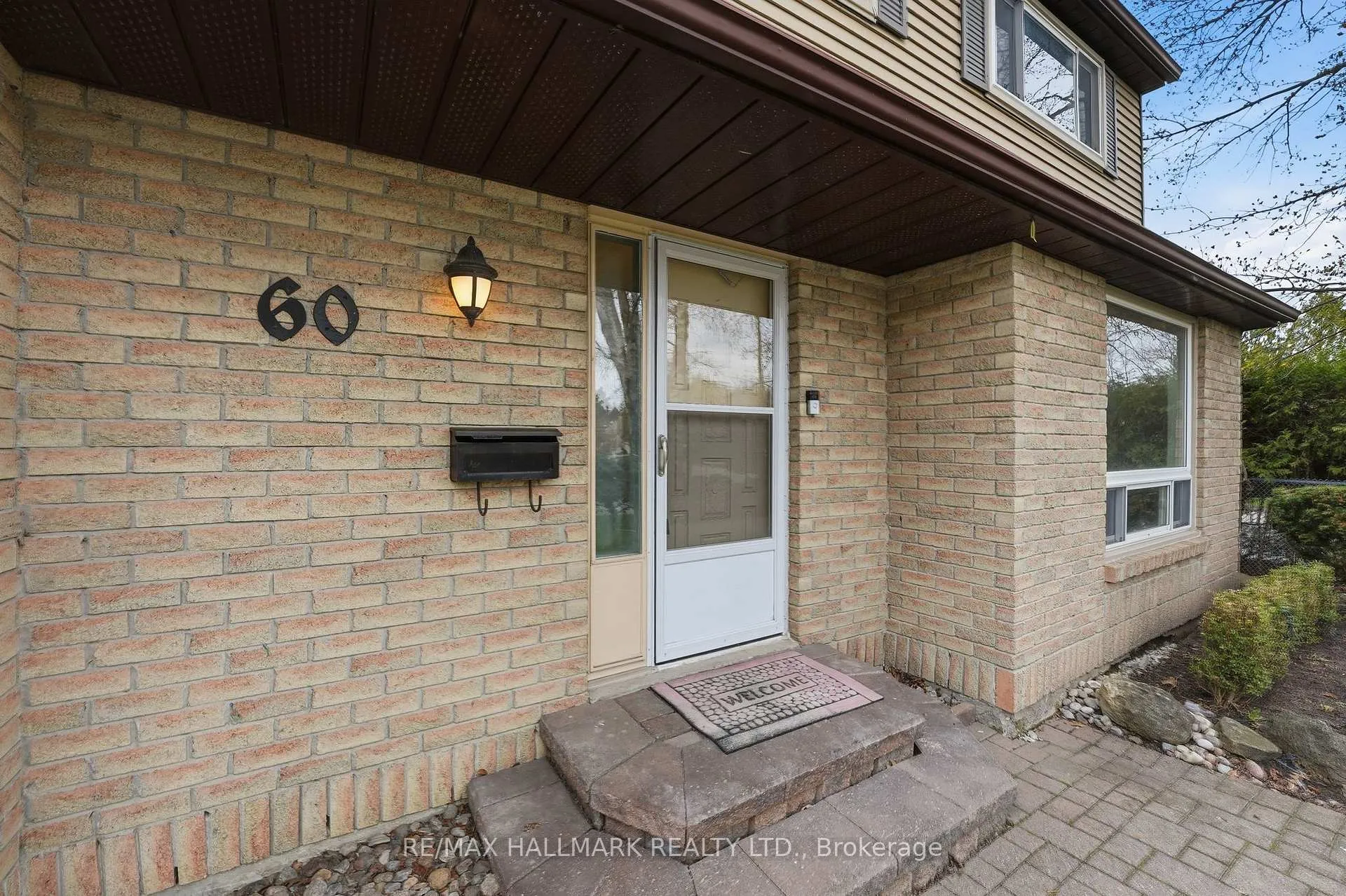 Photo 3 of 60 Nisbet Drive, Aurora, Aurora Highlands — HOMEH